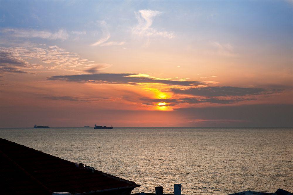 The Efendi Hotel Akko Luaran gambar